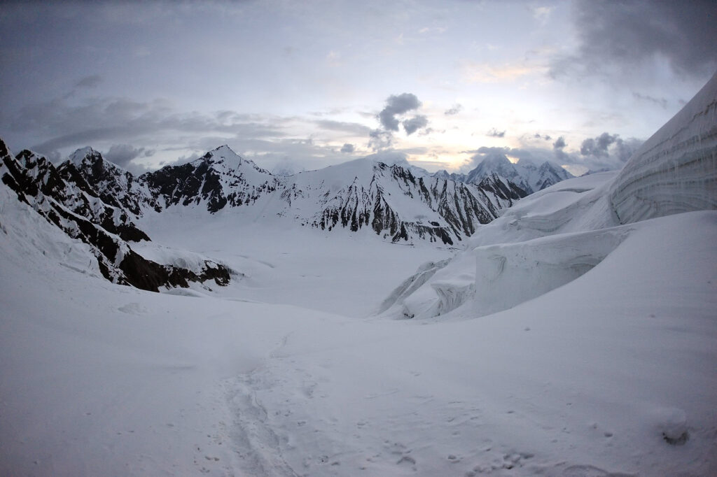 K2 BaseCamp & Gondogoro-La Trek – 5,585 m